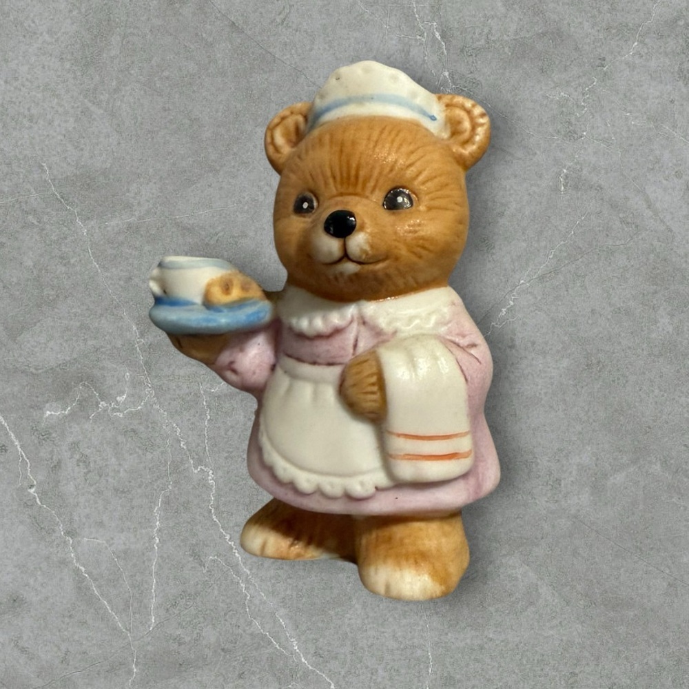 Vintage HOMCO Nurse Ceramic Bear Figurine Doctor Medical‎ Career Teddy